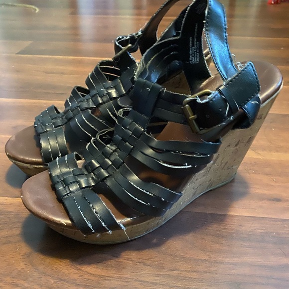 Mossimo supply co wedge heels - Picture 3 of 3